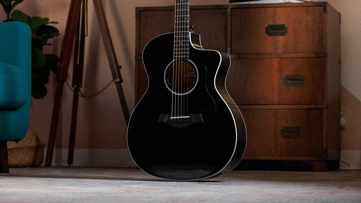 Guitarra electroacústica Taylor 214ce Plus (negra)